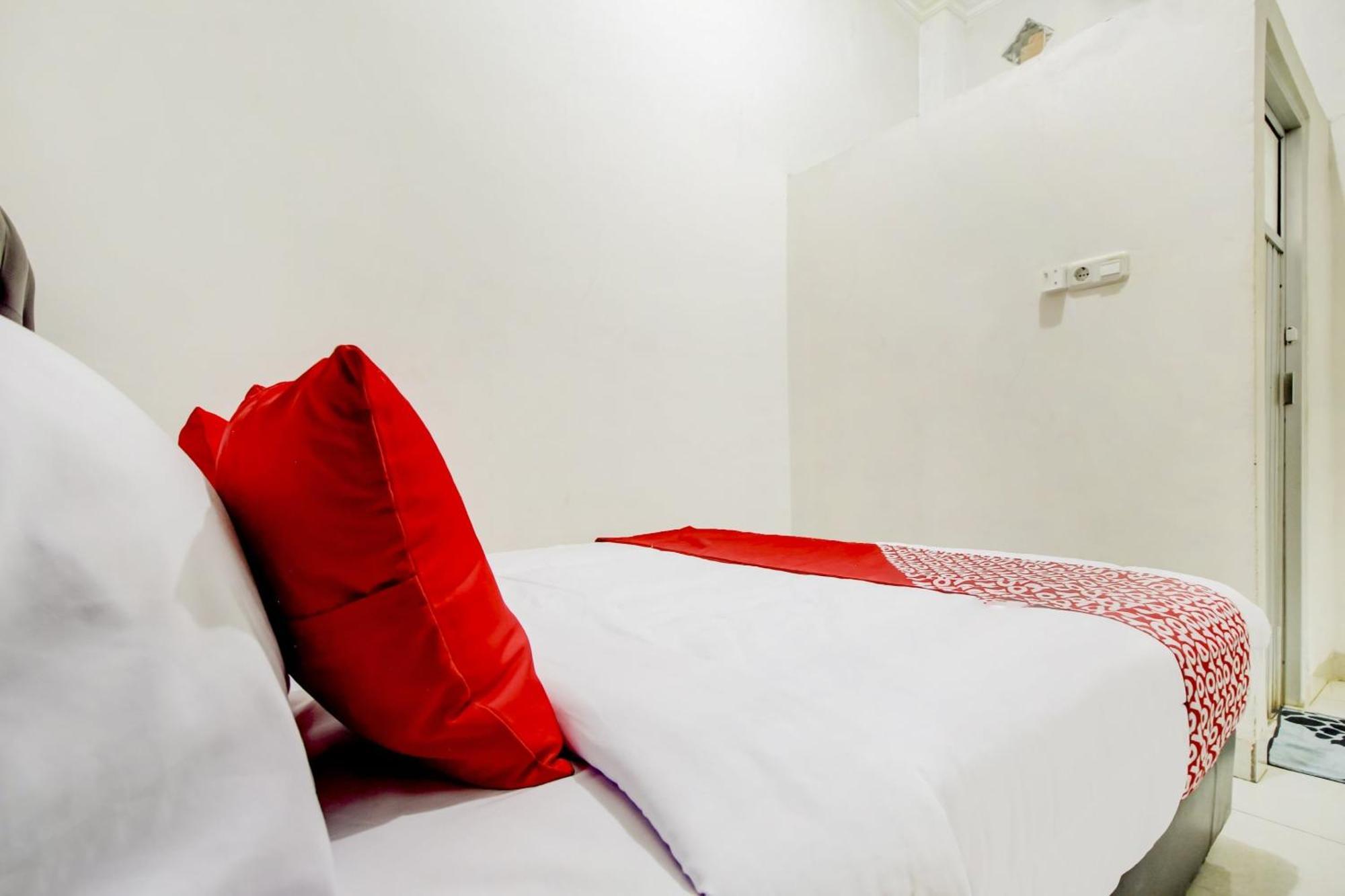 Hotel Oyo Life 3606 Kost Kartini Syariah